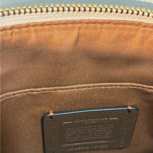 Coach Women's Crossbody Bag - White - Picture 7 of 12